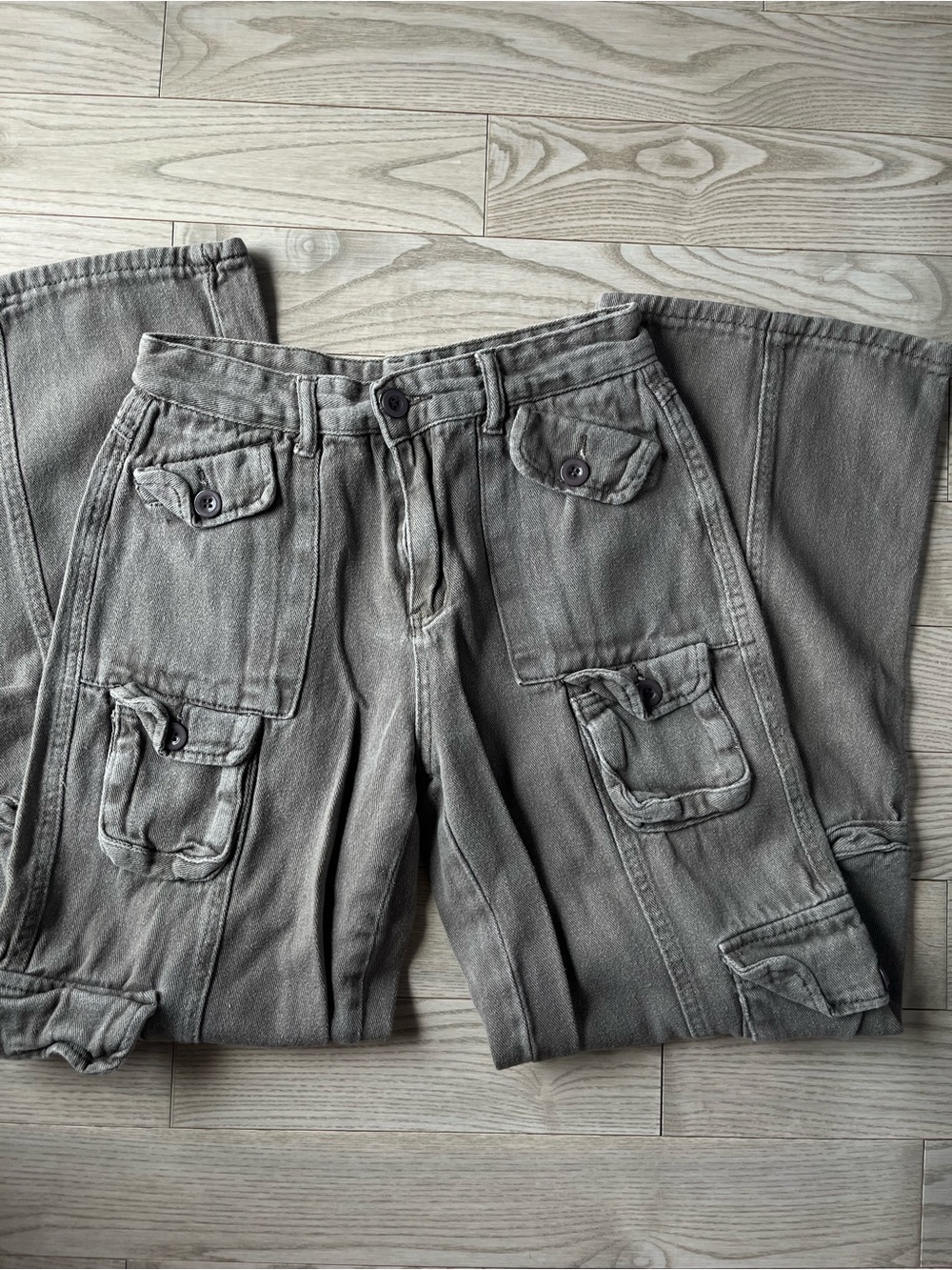 Women’s Cargo Pants in Gray - Classic Utility Style